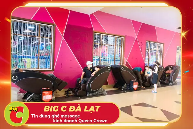 Tổ hợp đại siêu thị và TTTM BigC Đà Lạt chọn mua ghế massage kinh doanh KD7 Queen Crown