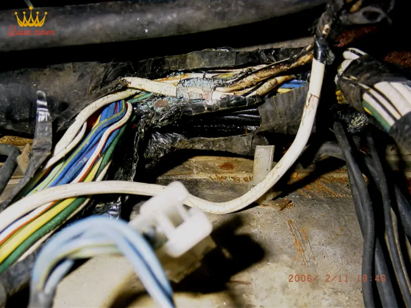 Các vị trí dây điện ghế massage dễ bị chuột tấn công nhất