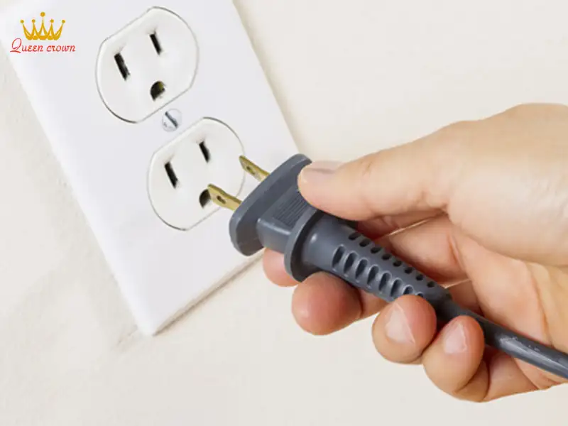 Rút phích cắm ngay lập tức khi phát hiện lỗi