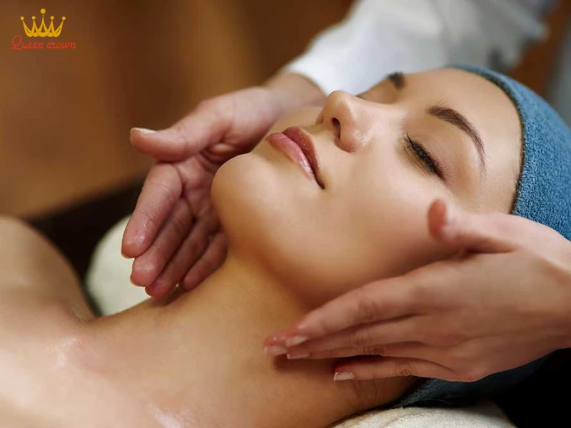 Hướng Dẫn Chi Tiết Cách Massage Mặt Và Cổ Tại Nhà