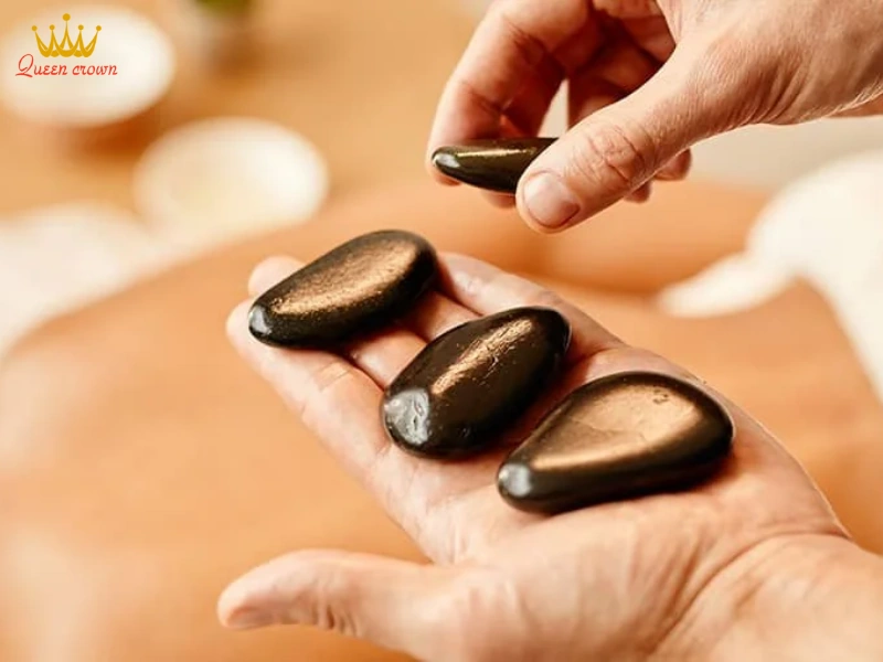 Tìm hiểu về massage đá nóng
