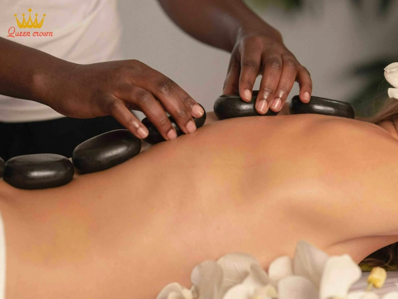 Lợi ích sức khỏe toàn diện của massage đá nóng