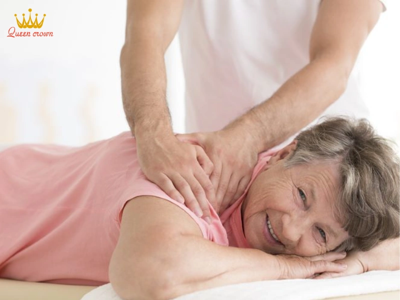 Những lợi ích vượt trội khi massage đối với sức khỏe người già