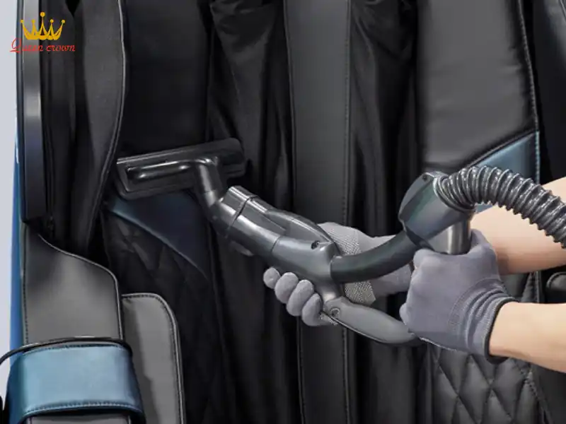 Vệ sinh ghế massage định kỳ