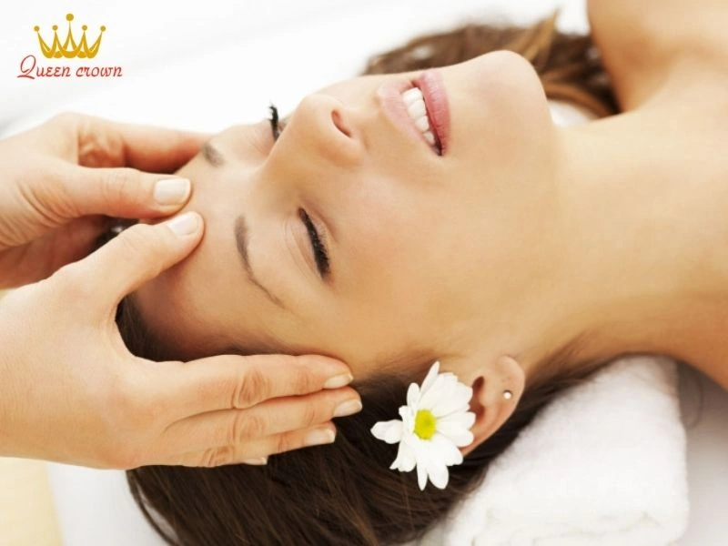 Lợi ích vượt trội khi sử dụng phương pháp massage bấm huyệt định hình khuôn mặt