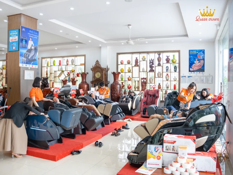 Khuyến khích khách hàng đến trải nghiệm sản phẩm tại Queen Crown