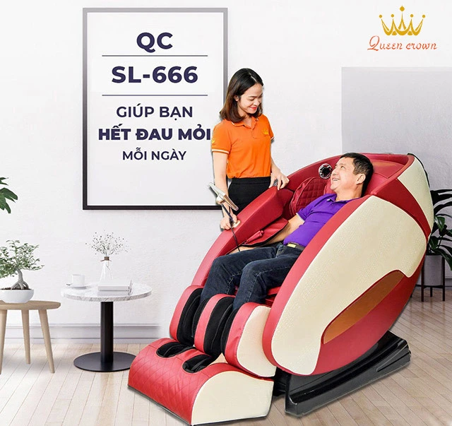 hình ảnh thực tế showroom ghế massage queen crown