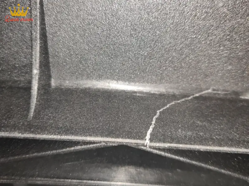 Cách Xử Lý Cánh Nhựa Ghế Massage Bị Nứt Hiệu Quả