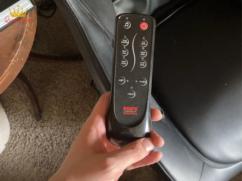 Cách Xử Lý Remote Ghế Massage Bị Đơ Tại Nhà