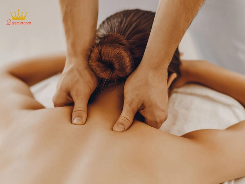 Cách massage bấm huyệt cổ vai gáy tại nhà an toàn, hiệu quả