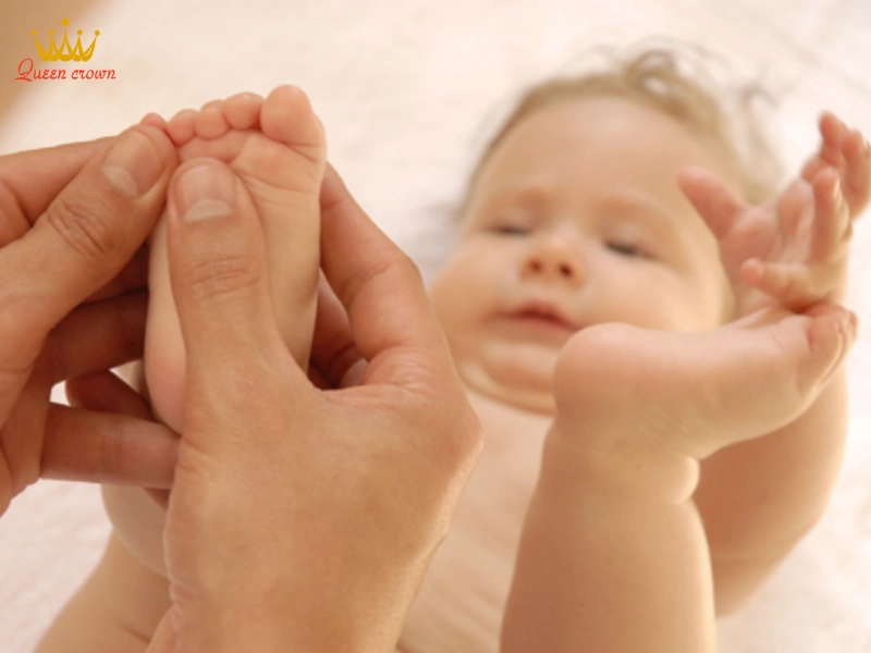 Cách Mát Xa Lòng Bàn Chân Cho Bé Đúng Kỹ Thuật, An Toàn