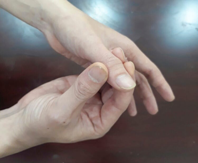 Hướng dẫn cách massage tay của người Nhật nâng cao sức khỏe 8 Cách massage tay
