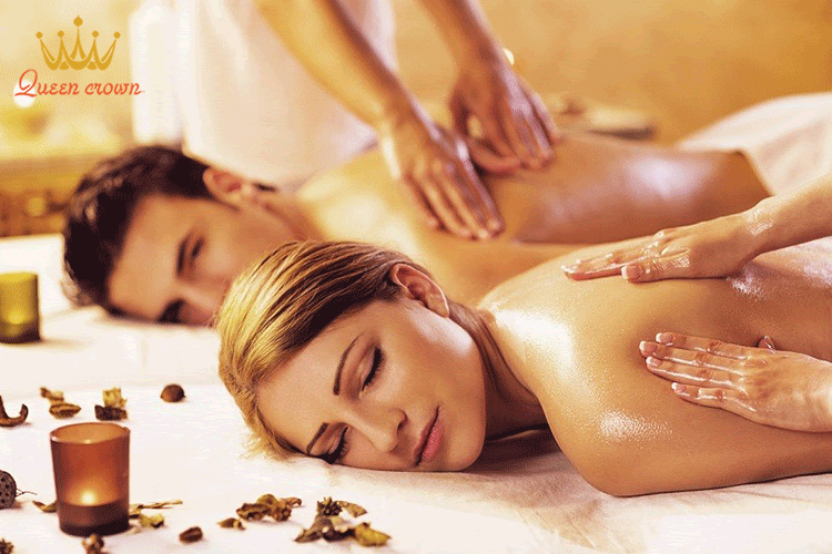 Tiến hành thoa dầu massage khắp cơ thể để đạt hiệu quả tốt