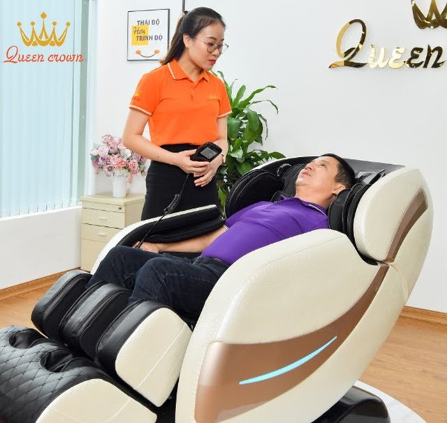 Nên đến trải nghiệm sản phẩm trực tiếp trước khi quyết định mua ghế