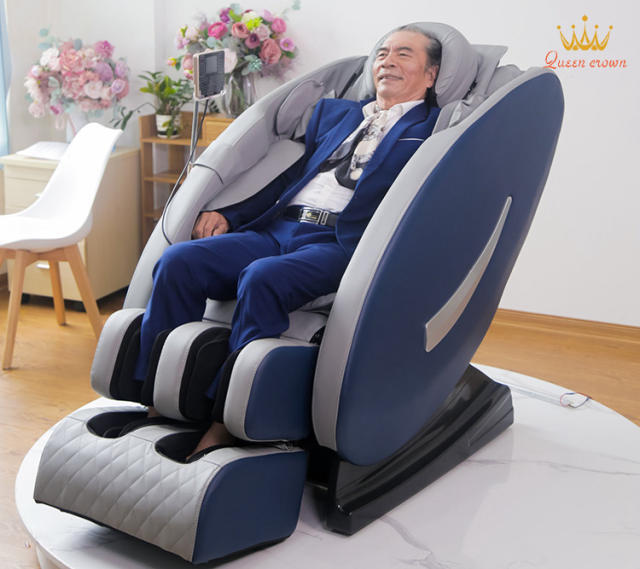 Ghế massage Queen Crown QC LX888 Plus được làm từ da PU cao cấp